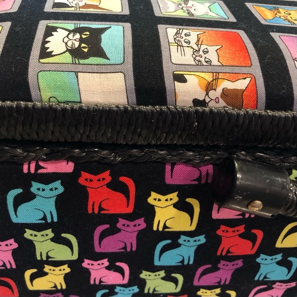 Colorful Cat Patterned Sewing Box - Picture 7 of 14